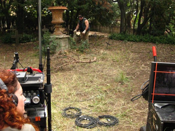 Font a los mandos del Cantar en el set de rodaje.